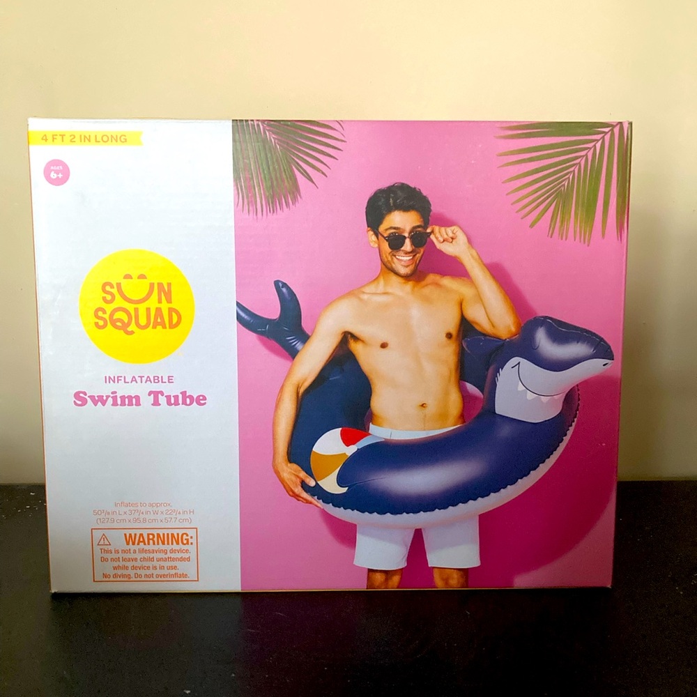 NIB Sunsquad inflatable shark tube